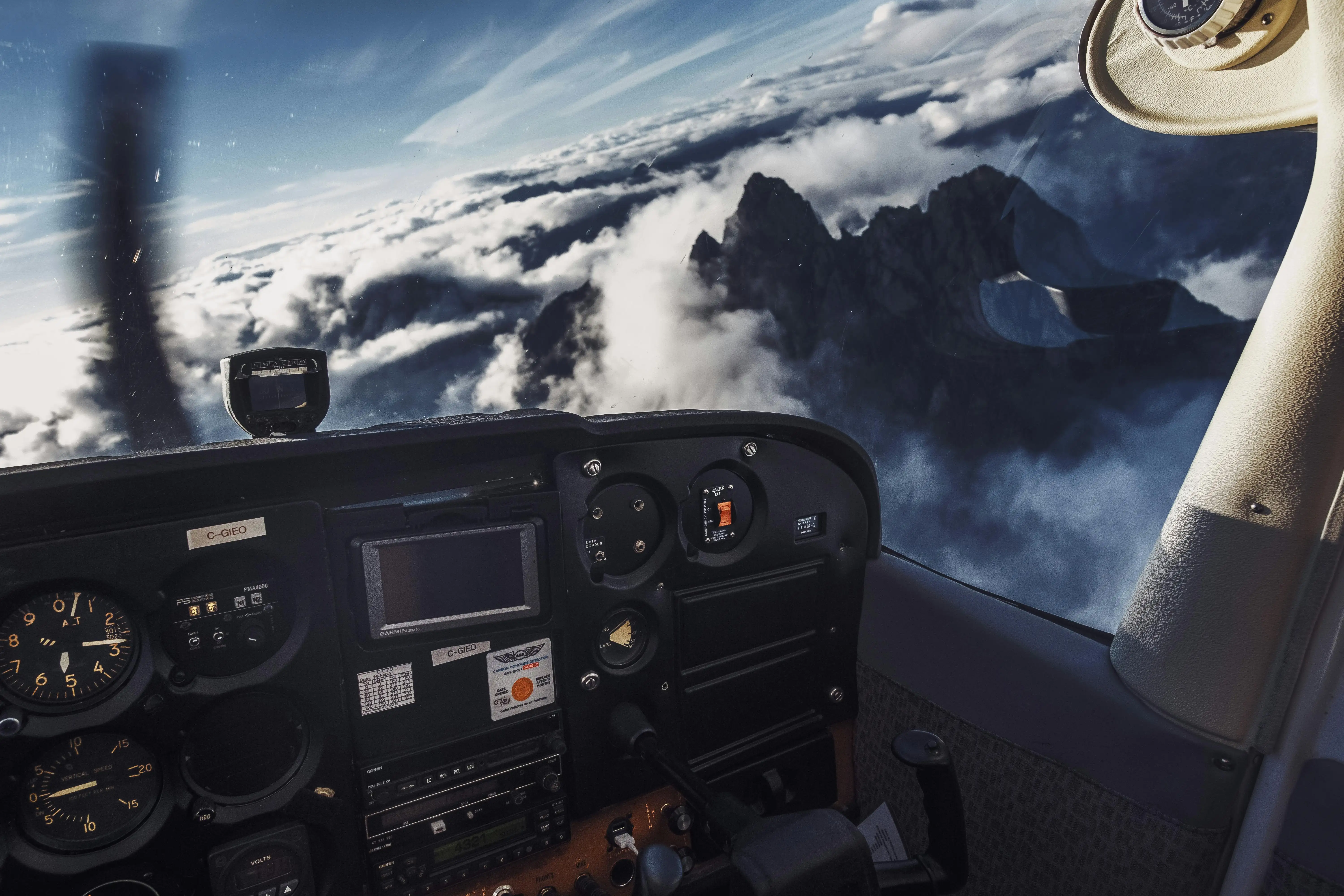 Echo Aviation graduate logging flight hours as a CFI