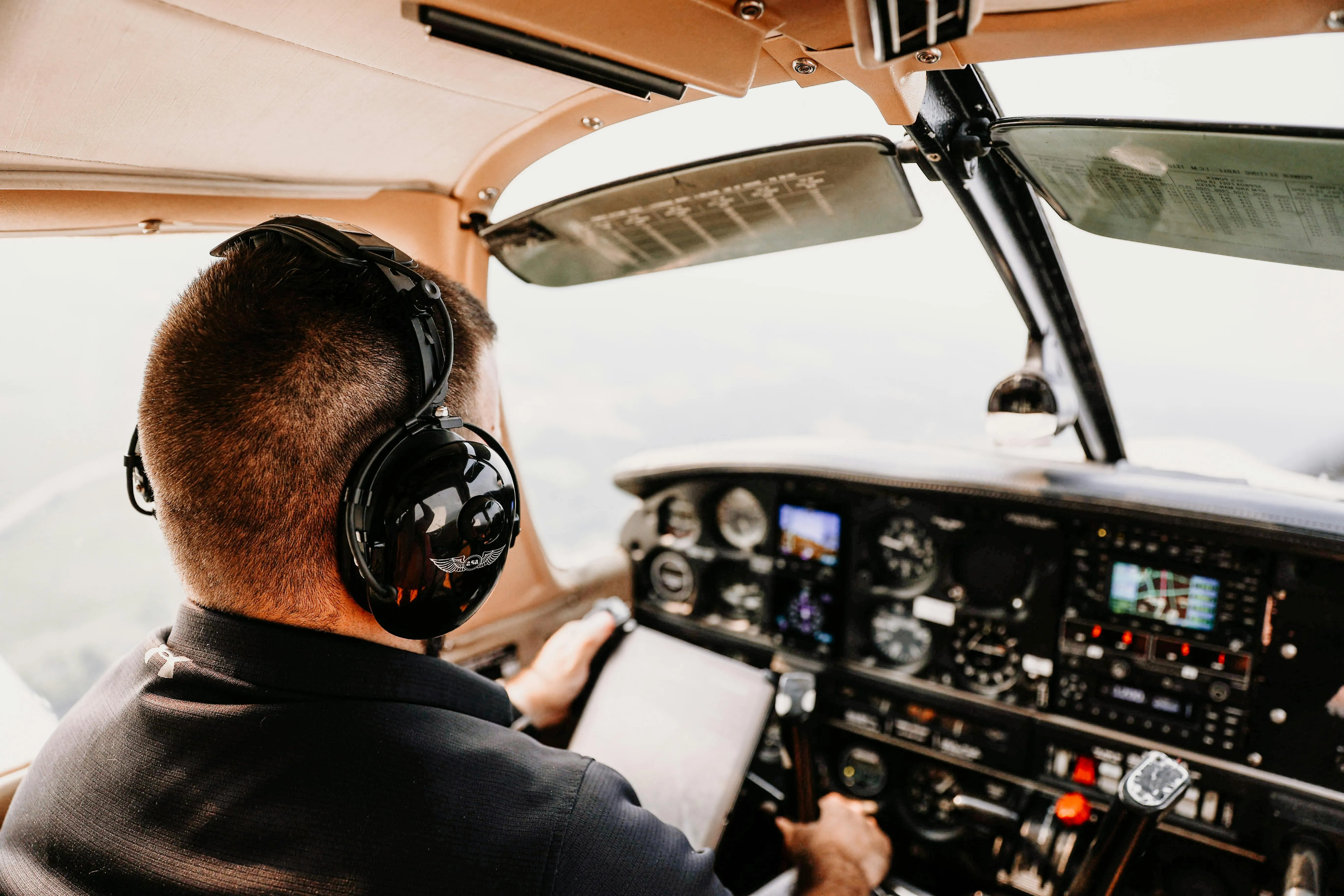 Student pilot doing preflight checklist with Echo Aviation instructor